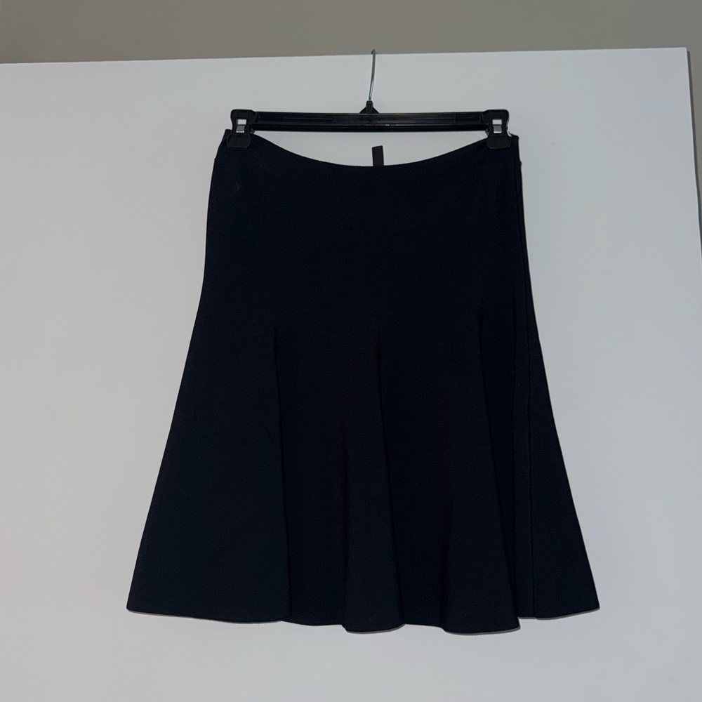 BCBG Max Azria Black Pleated Skirt – Timeless & Chic 🖤